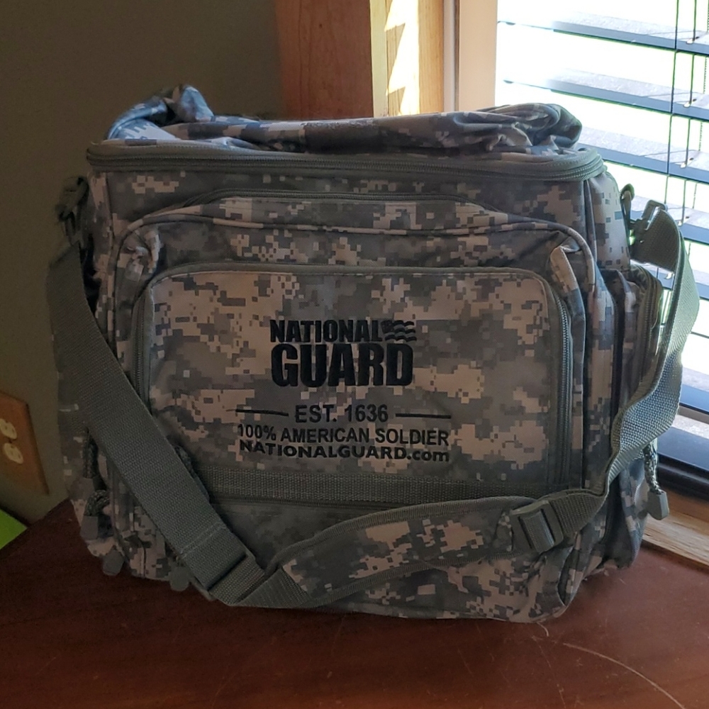 NWOT.  Digital Pattern Computer/All Purpose Bag